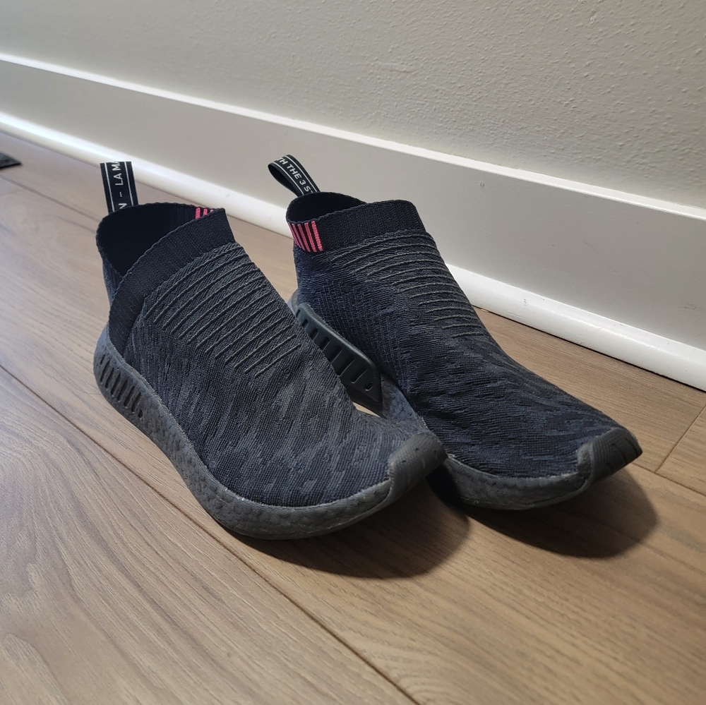 Adidas NMD CS2 Triple Black Shock Pink